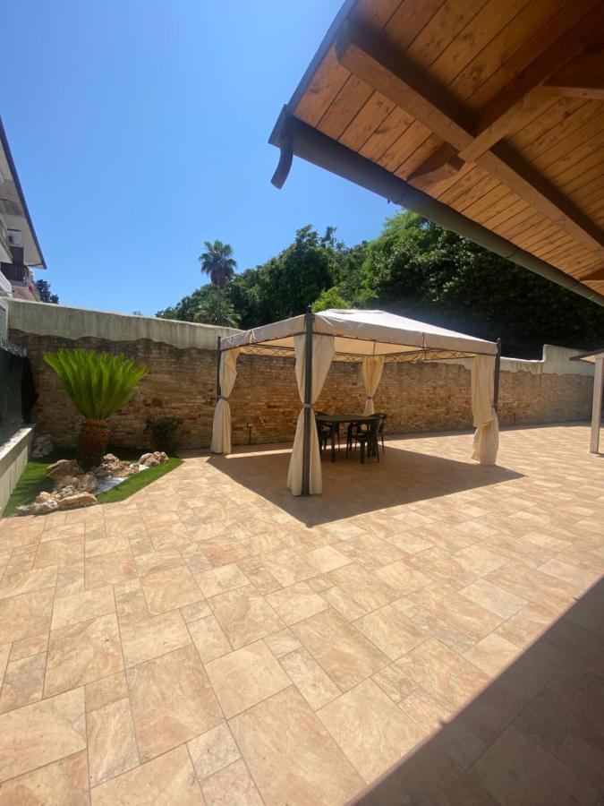 Caserma Guelfa - Casa Vacanza Chiarina San Benedetto del Tronto Zewnętrze zdjęcie