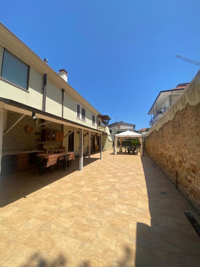 Caserma Guelfa - Casa Vacanza Chiarina San Benedetto del Tronto Zewnętrze zdjęcie